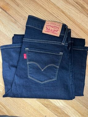 Levi's 318 Shaping Wide Leg- NWOT